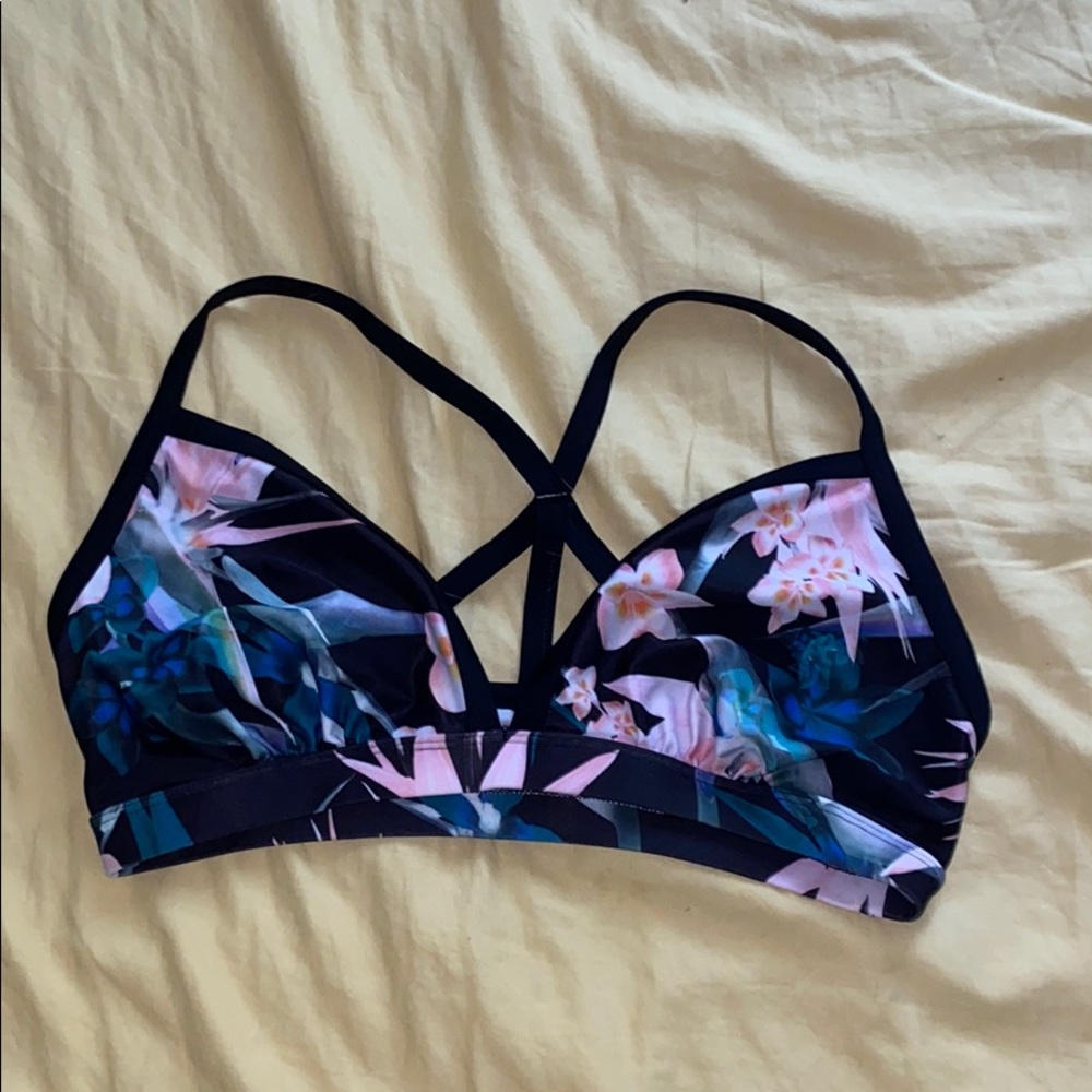 Bikini top